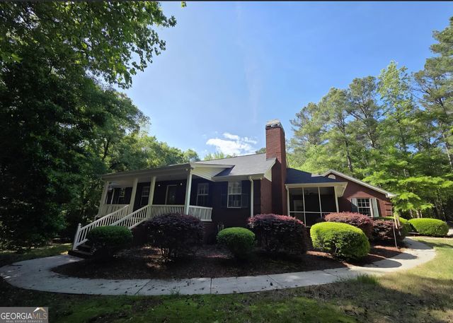 453 Jackson Lake Inn Road, Jackson, GA 30233