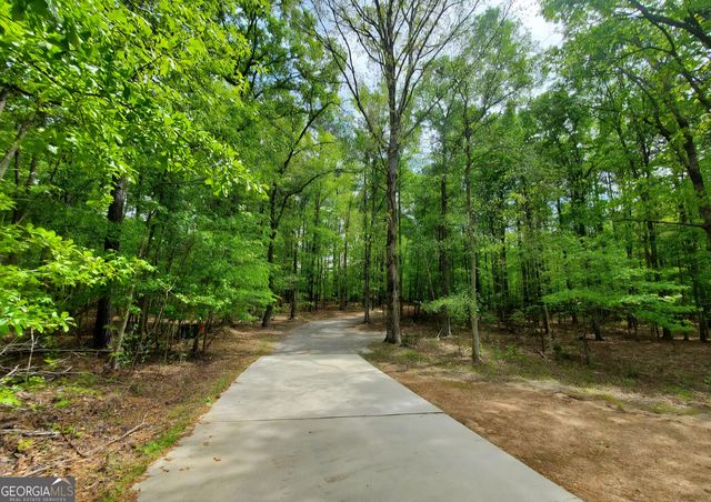 453 Jackson Lake Inn Road, Jackson, GA 30233