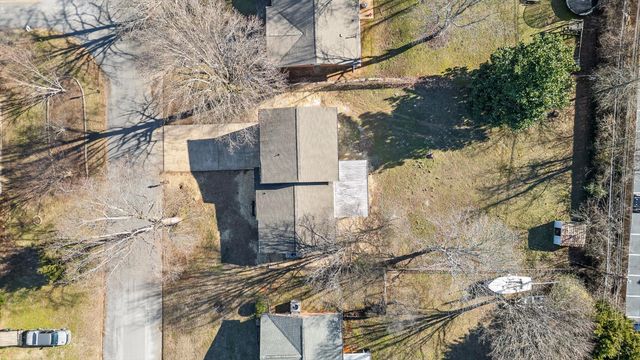 1636 Green Hill Drive, Hixson, TN 37343