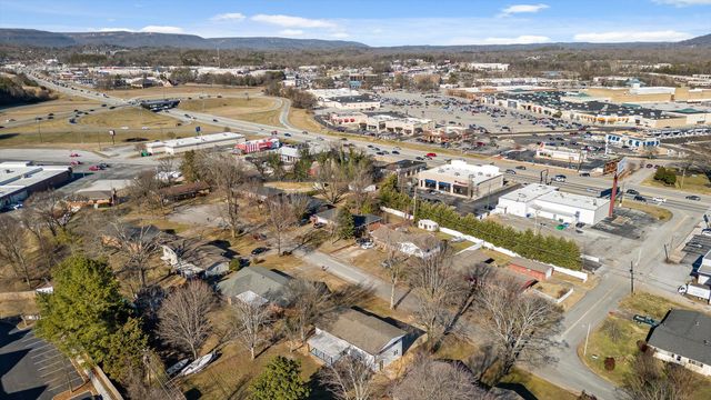 1636 Green Hill Drive, Hixson, TN 37343