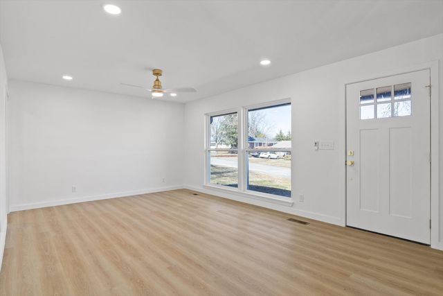 1636 Green Hill Drive, Hixson, TN 37343