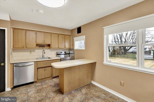 526 HARDING AVE, Reading, PA 19607