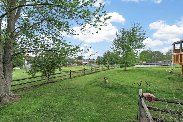 6566 Blossomwood Court, Florence, KY 41042