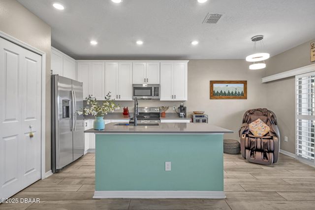 1156 Sand Trap Court, Daytona Beach, FL 32124