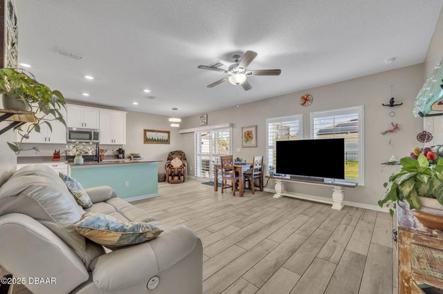 1156 Sand Trap Court, Daytona Beach, FL 32124