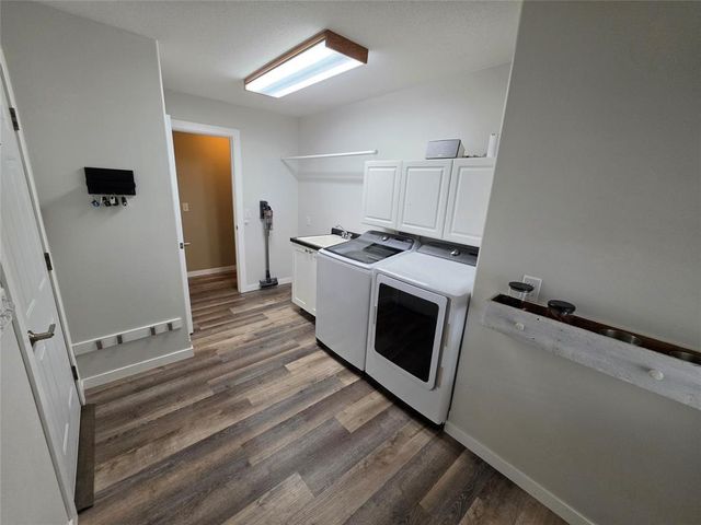 4508 Springfield Drive, Eau Claire, WI 54701