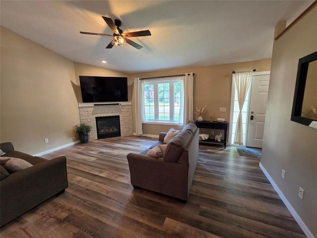 4508 Springfield Drive, Eau Claire, WI 54701