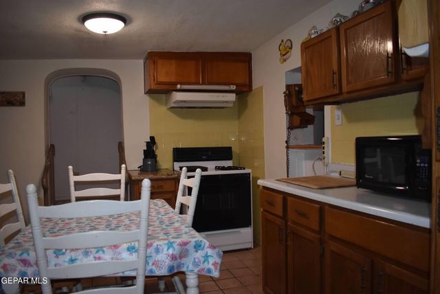 632 MAUER Drive, El Paso, TX 79915