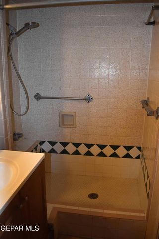 632 MAUER Drive, El Paso, TX 79915