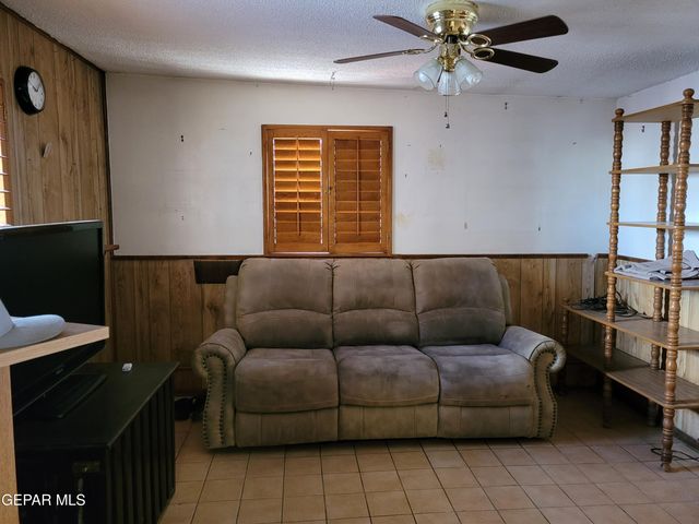 632 MAUER Drive, El Paso, TX 79915