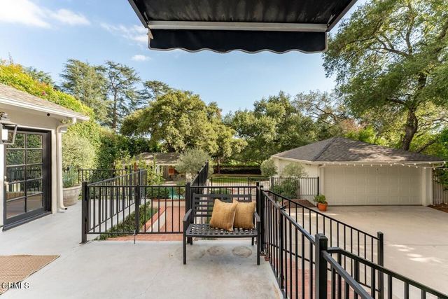 2060 E Altadena Drive, Altadena, CA 91001