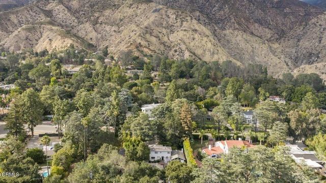 2060 E Altadena Drive, Altadena, CA 91001