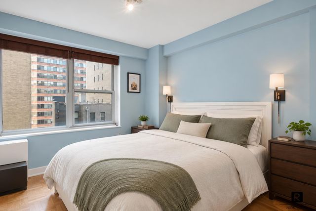 370 E 76th St Apt B707, New York City, NY 10021