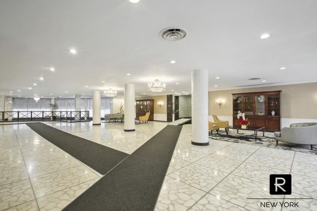 370 E 76th St Apt B707, New York City, NY 10021