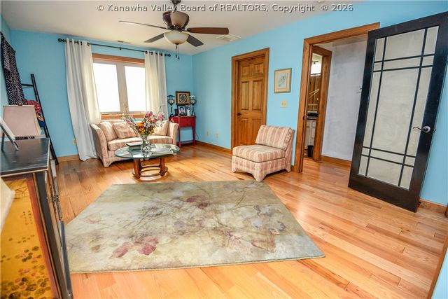 1304 Kanawha Avenue, Dunbar, WV 25064