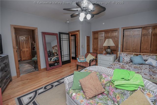 1304 Kanawha Avenue, Dunbar, WV 25064