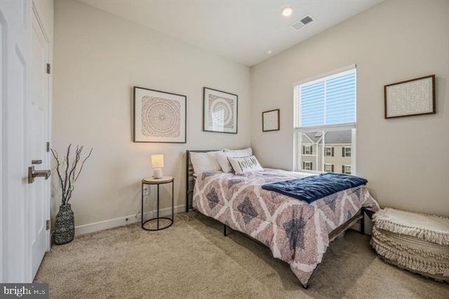 419 PAPERBARK SQ, Downingtown, PA 19335