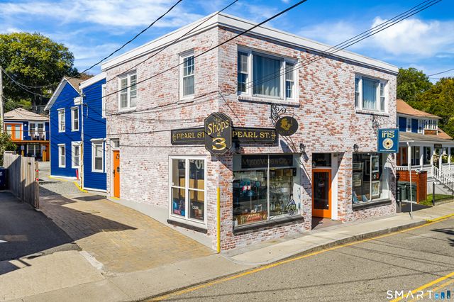 3 Pearl Street E, Groton, CT 06355