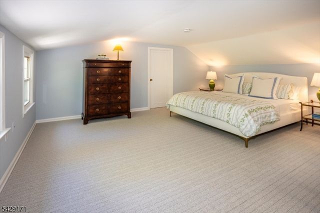 3 Laurel Pl, Chester Twp., NJ 07930