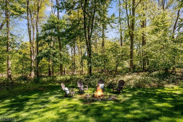 3 Laurel Pl, Chester Twp., NJ 07930