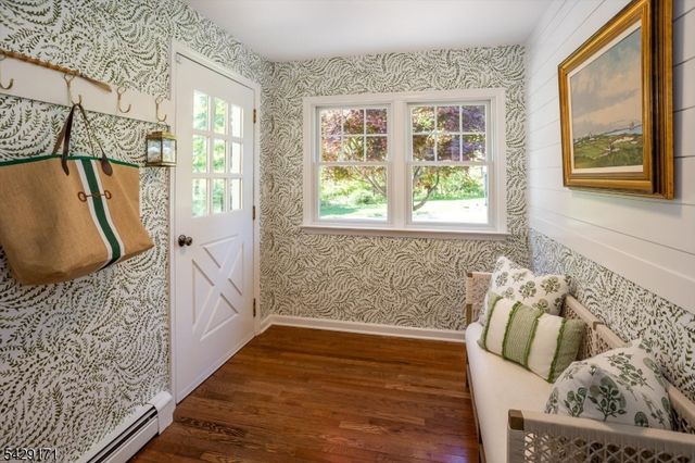 3 Laurel Pl, Chester Twp., NJ 07930