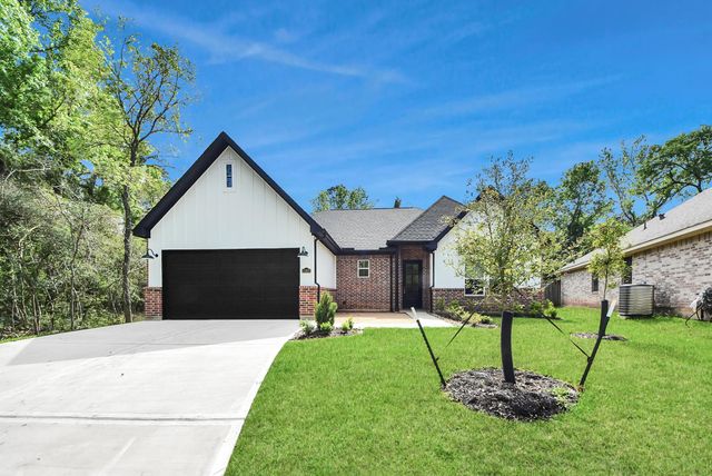 11807 Whispering Pines Lane, Montgomery, TX 77356