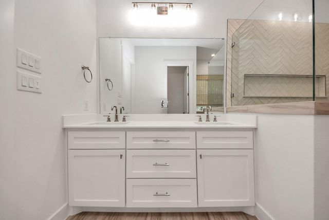 11807 Whispering Pines Lane, Montgomery, TX 77356