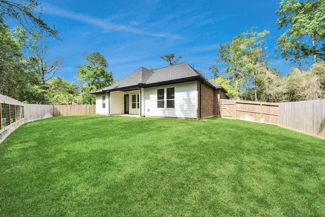 11807 Whispering Pines Lane, Montgomery, TX 77356