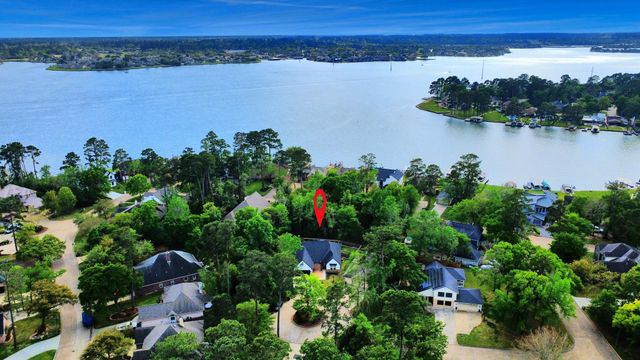 11807 Whispering Pines Lane, Montgomery, TX 77356