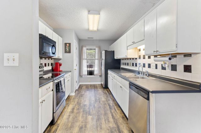 147 Liberty Park Road, Jacksonville, NC 28540
