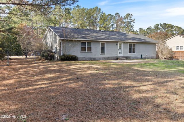 147 Liberty Park Road, Jacksonville, NC 28540
