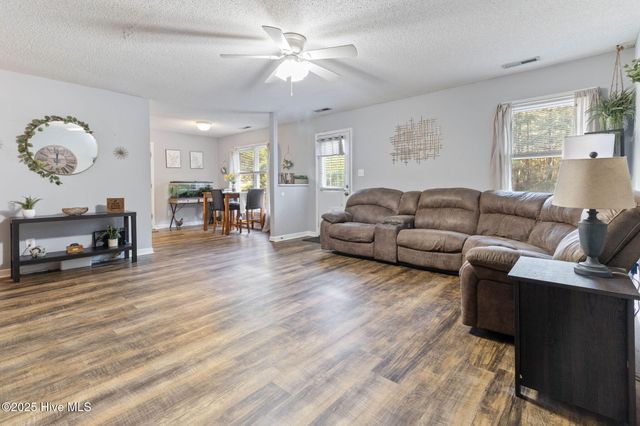 147 Liberty Park Road, Jacksonville, NC 28540