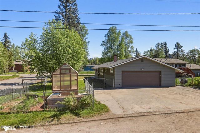 4964 Chena Avenue, Anchorage, AK 99508