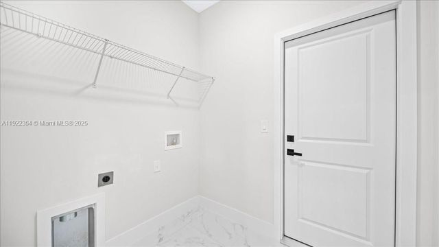 1015 Merry ST, Lehigh Acres, FL 33974