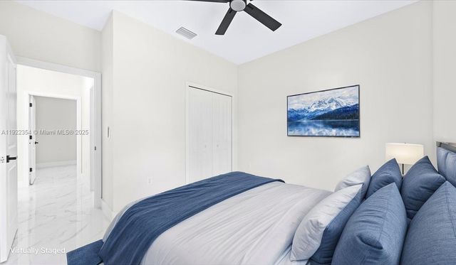 1015 Merry ST, Lehigh Acres, FL 33974