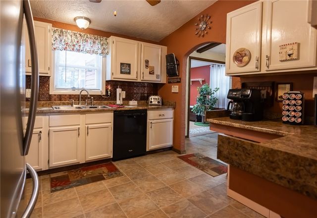 9 Finne Road, Johnston, RI 02919