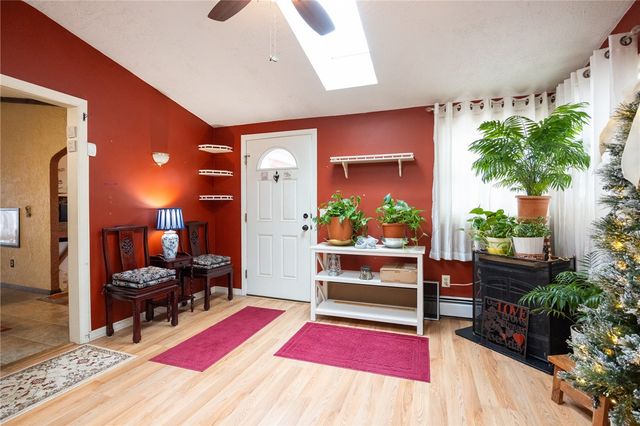 9 Finne Road, Johnston, RI 02919