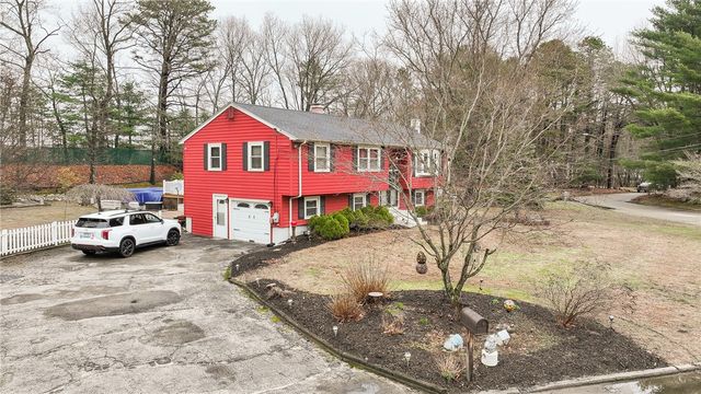 9 Finne Road, Johnston, RI 02919