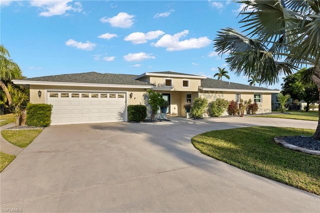 5211 Pocatella CT, Cape Coral, FL 33904