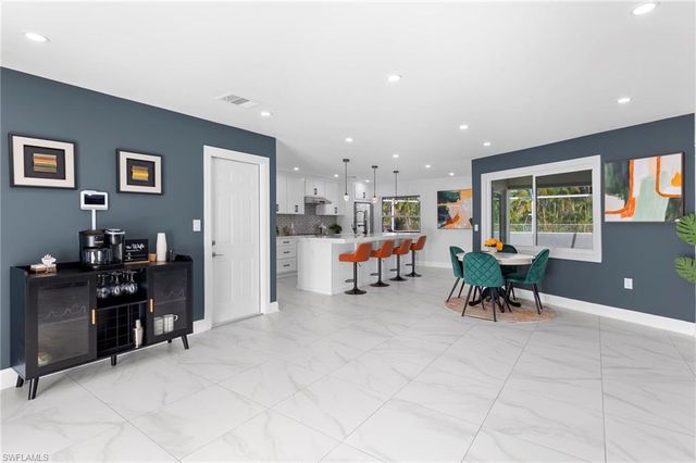 5211 Pocatella CT, Cape Coral, FL 33904