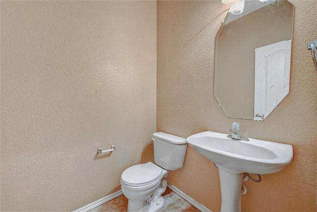 2049 Rachel LN, Round Rock, TX 78664