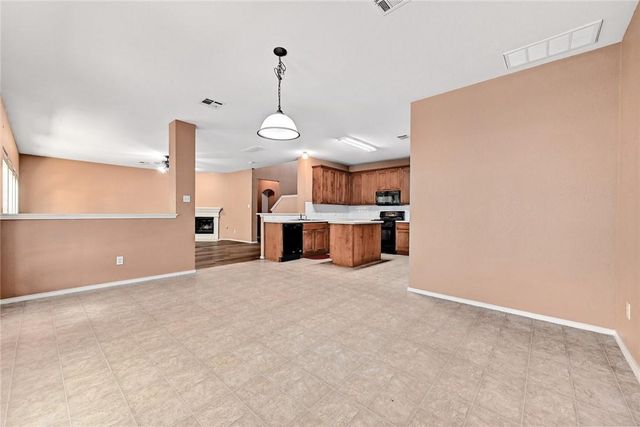 2049 Rachel LN, Round Rock, TX 78664