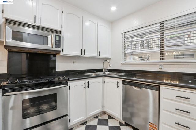 99 Cleaveland Rd 15, Pleasant Hill, CA 94523