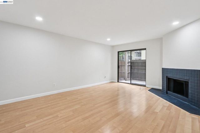 99 Cleaveland Rd 15, Pleasant Hill, CA 94523