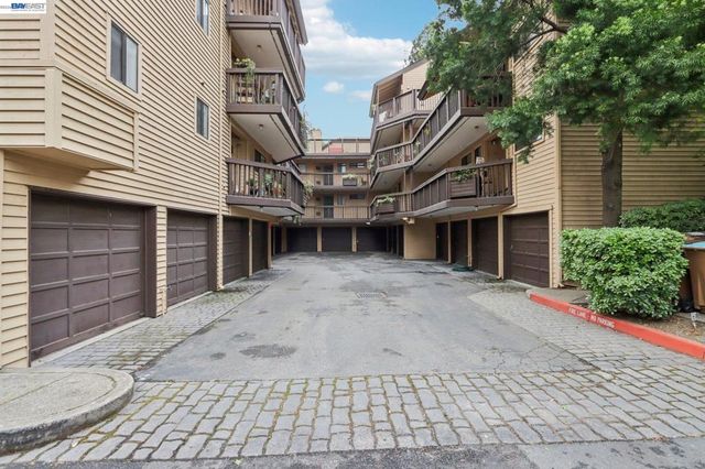 99 Cleaveland Rd 15, Pleasant Hill, CA 94523