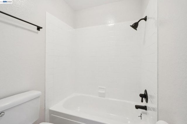 99 Cleaveland Rd 15, Pleasant Hill, CA 94523