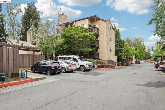 99 Cleaveland Rd 15, Pleasant Hill, CA 94523