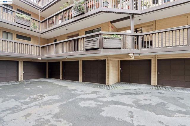 99 Cleaveland Rd 15, Pleasant Hill, CA 94523