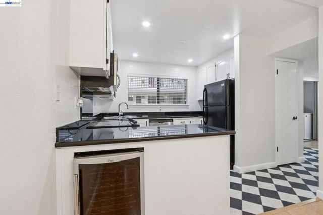 99 Cleaveland Rd 15, Pleasant Hill, CA 94523