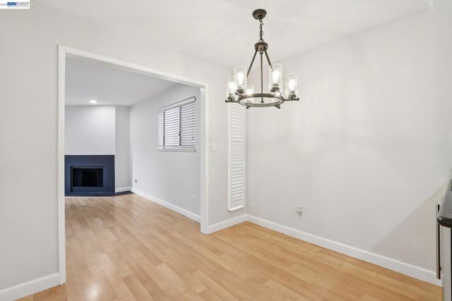 99 Cleaveland Rd 15, Pleasant Hill, CA 94523